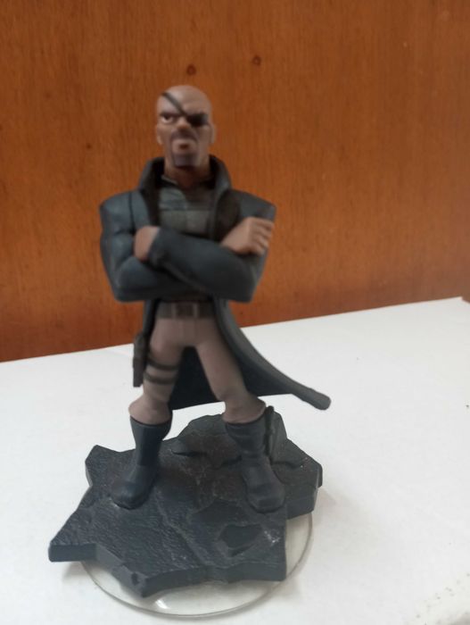 Figuras da Disney Marvel