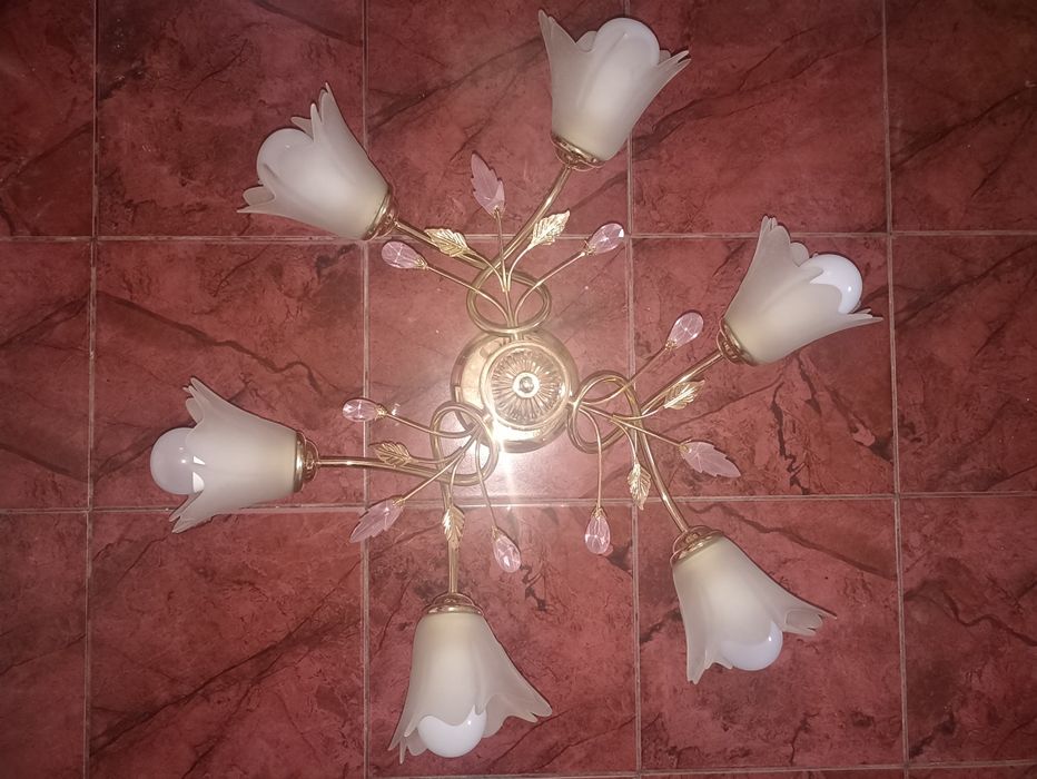 світильник люстра на 6 лампочок