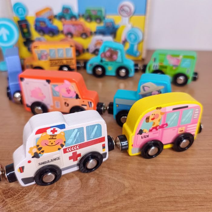 Машинки дерев'яні магнітні,набір дерев'яних магнітних машинок