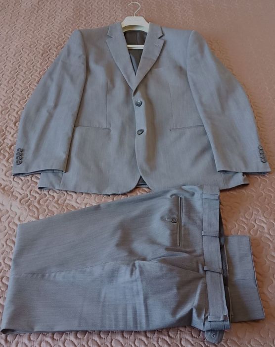 Vários Fatos de Homem