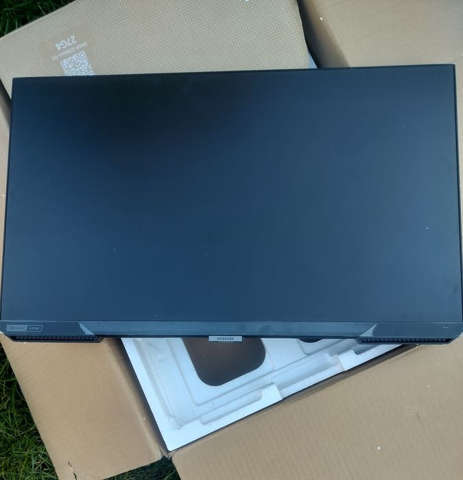 НОВИЙ! Монітор 27" Samsung Odyssey G4 S27BG400EU дефект маленький