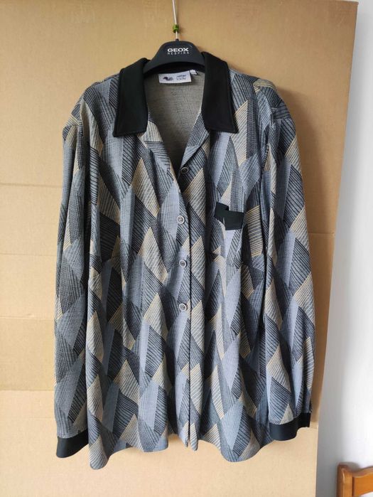 Bluzka bluza koszula sweter t-shirt podkoszulek spódnica kurtka bolerk