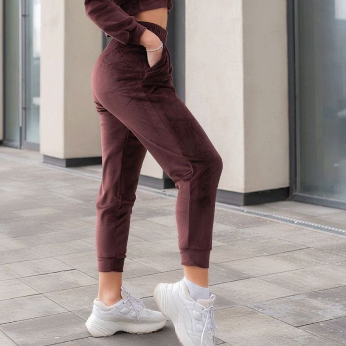 Велюровые штаны       .