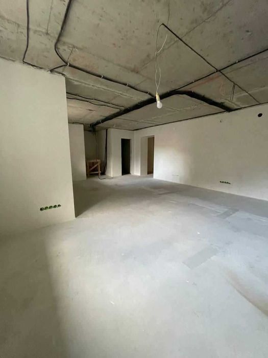 Продаж приміщення з ремонтом 226 м² в Новобудові вул. Зелена