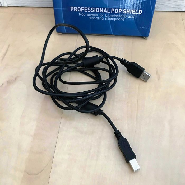 AverMedia AM310 mikrofon USB studyjny gaming streaming biurkowy