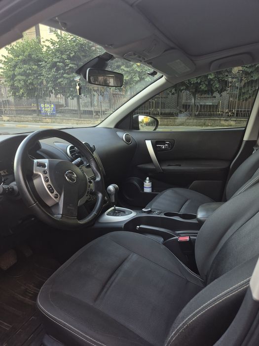 Продам Nissan Qashqai+2