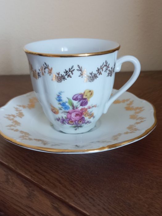 Komplet porcelanowych filiżanek- Czechosłowacja lata 70. XX w.- 6 szt.