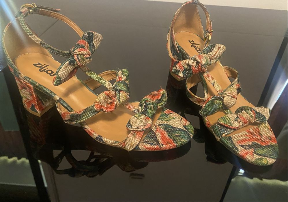 Sandalias Zilian, tamanho 37