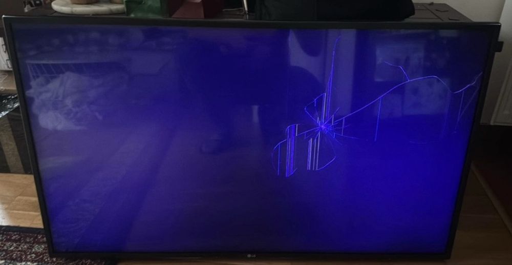 Telewizor LG 43UN71003LB uszkodzona matryca