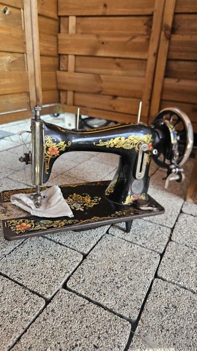 Zabytkowa maszyna do szycia RAST & GASSER – Piękny Vintage / Loft
