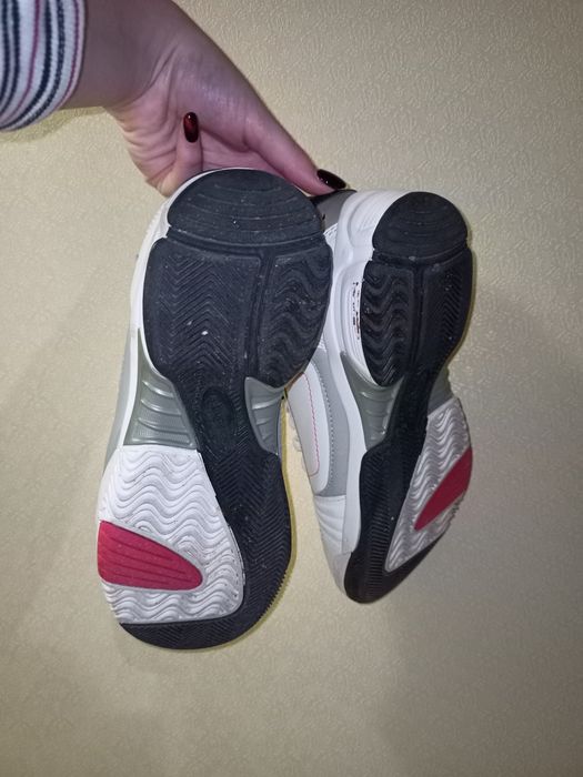 Спортивні кросівки Slazenger 38 (унісекс, тенісні)