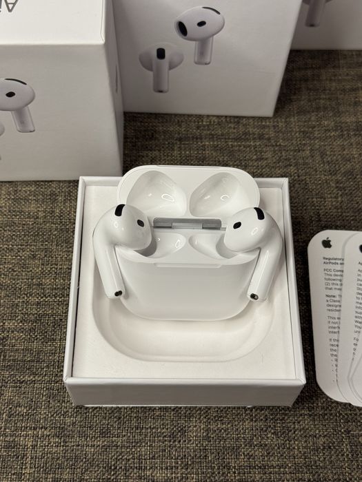 Навушники Apple AirPods 4 (ANC)