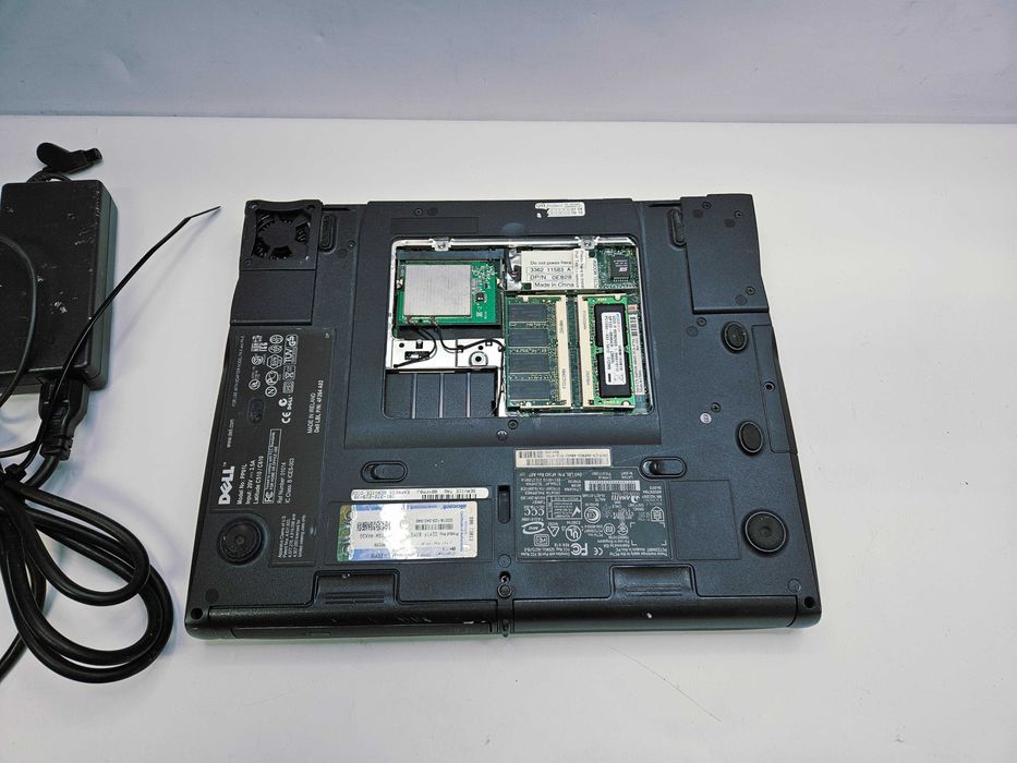 Laptop Dell Latitude C610 – Pentium III, Windows XP, sprawny