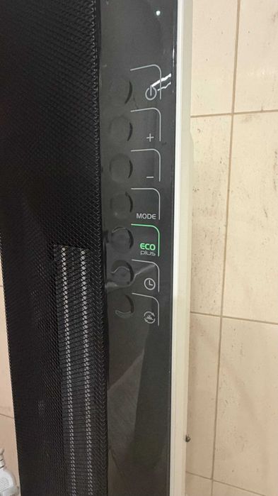 Aquecedor Termoventilador DELONGHI de torre cerâmica TCH8093ER (2400W)