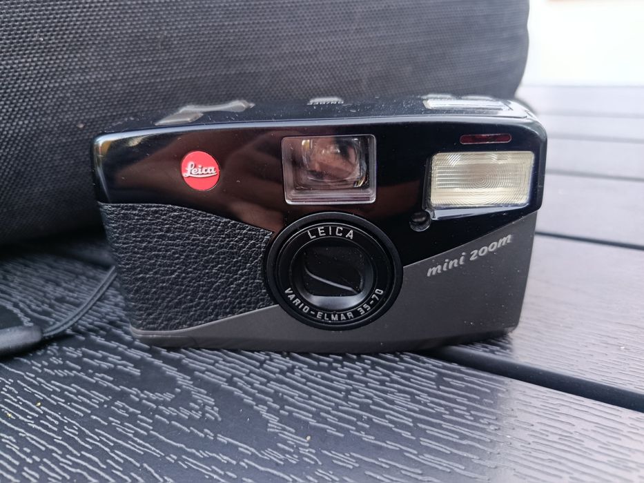 Aparat analogowy Leica mini zoom