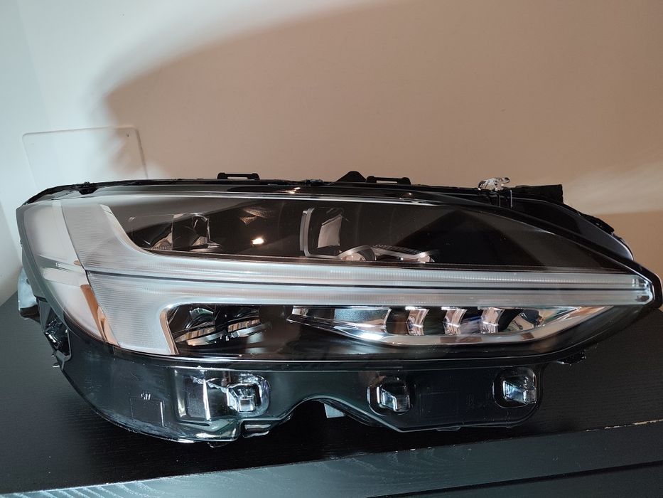 Ótica Volvo v90 s90 farol led mid original usado lado direito