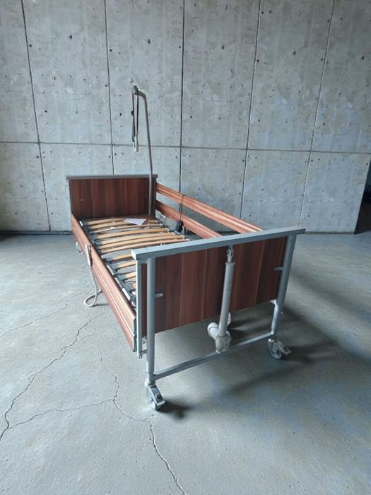 Sprzedam łóżko rehabilitacyjne medyczne elektryczne