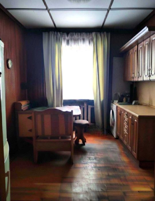 Цегляний дім поруч з озером та дубовим гаєм. Гараж,ГАЗ,підвал,баня