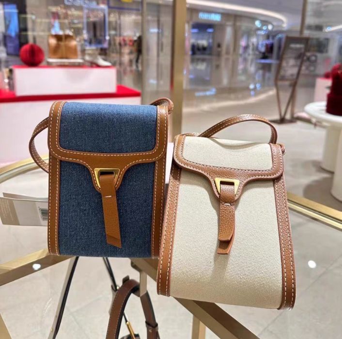 Сумка для телефону Coccinelle