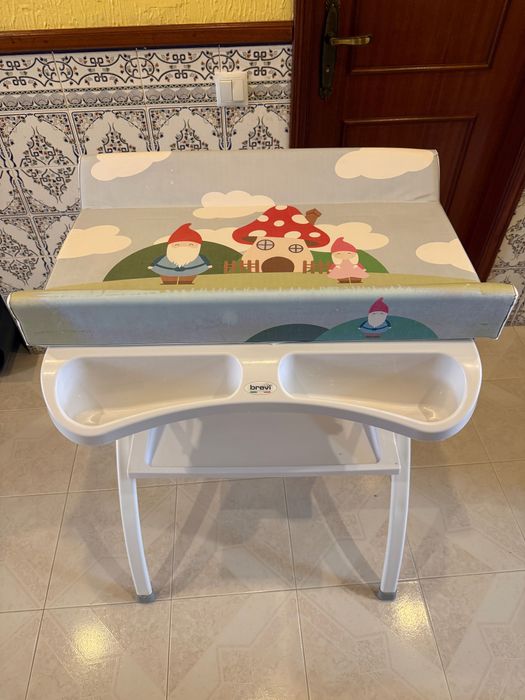 Banheira dobrável com trocador