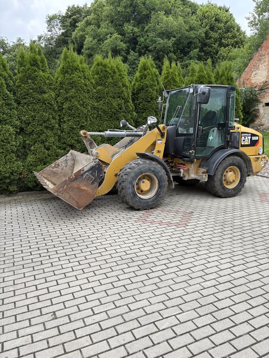 Ładowarka kołowa Cat 906M