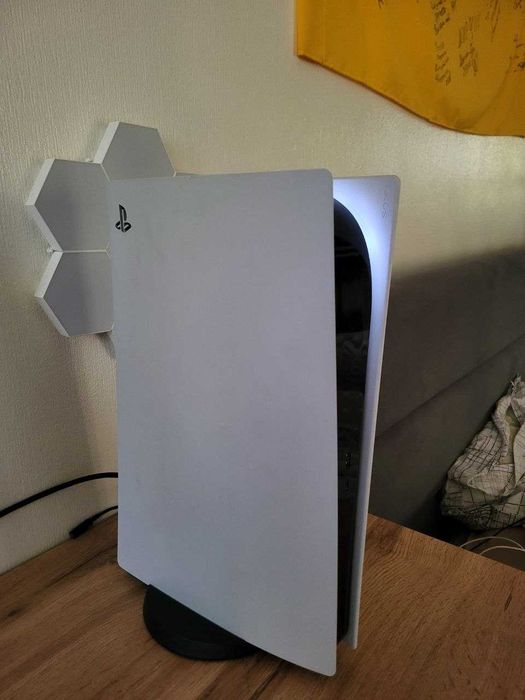 Playstation 5 Digital Edition з двома геймпадами