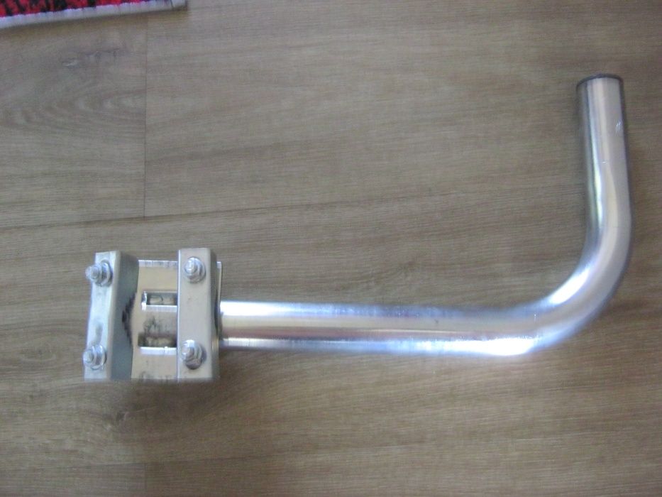 uchwyt  antenowy satelitarne do balkonu