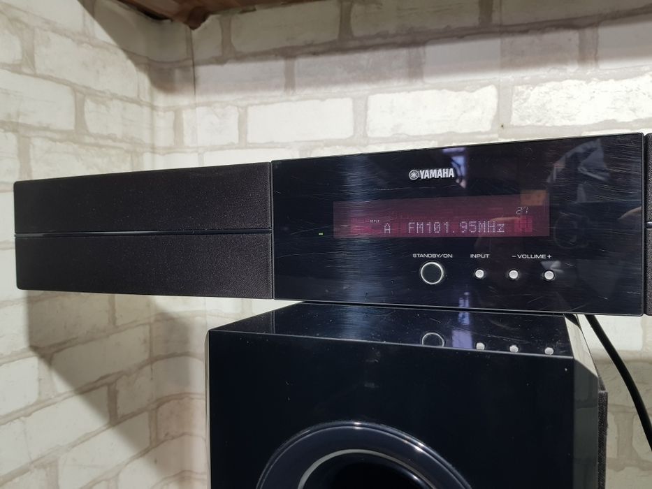 Активний сабвуфер та саундбар YAMAHA YAS-71,потужність 210 Вт, б/у з Німеччини