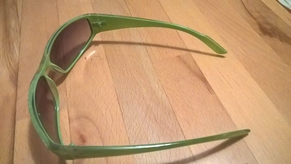 Okulary przeciwsłoneczne zielone