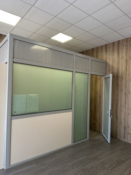 Бронированная кабинка для обмена Валюты и сейф!