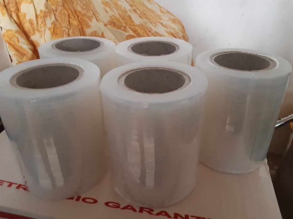 Folia stretch, strecz, transparent 3kg, tuleja250 g