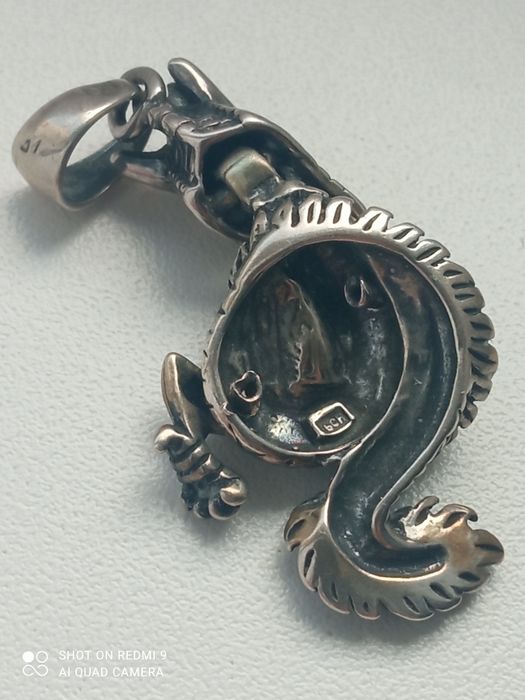 Zawieszka ruchomy smok srebro syg.