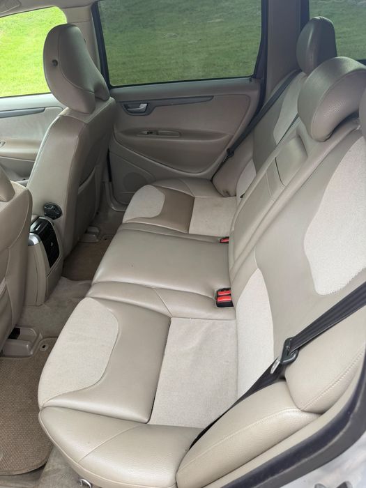 Volvo XC70 2.4D 2006 год 4WD