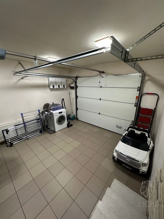 Без % Продаж Будинку 200 кВ.м. Басейн , 14,5 соток. Пухівка