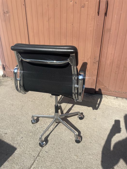 Fotel biurowy Vitra ea  217