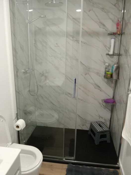 Aluga-se apartamento