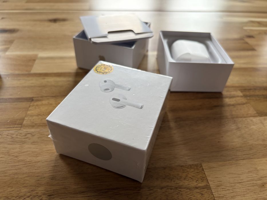 Sluchawki Airpods 3 Pro nowe nieodpakowane