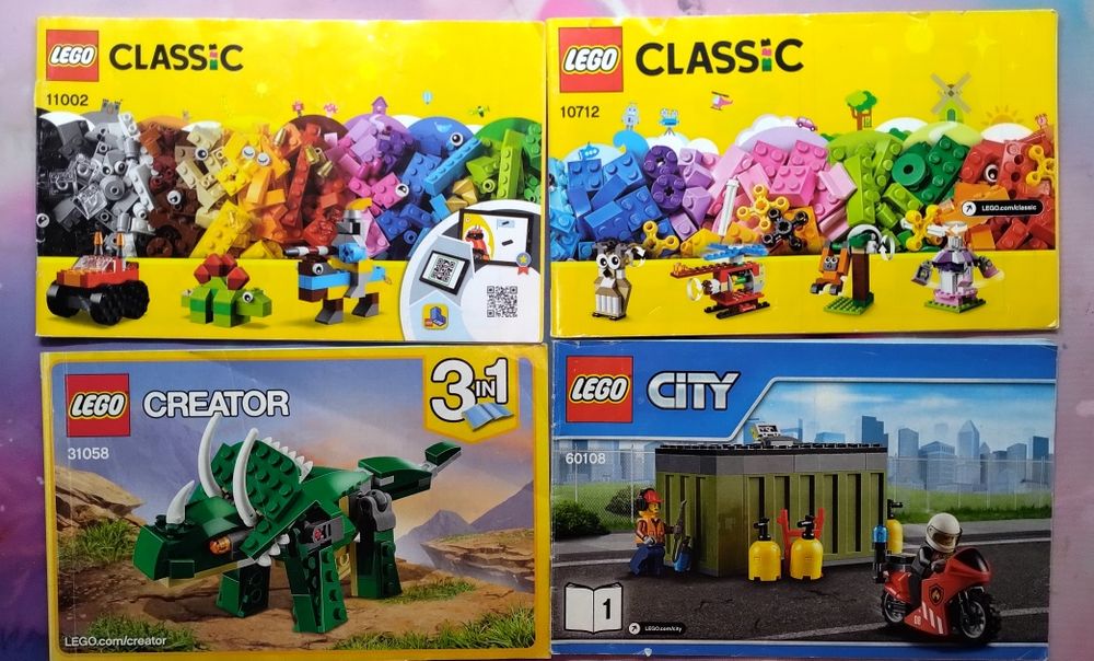 Caixa com diversos conjuntos de Lego