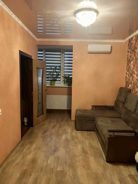 Продаж 2 кімнатної квартири. Озерна.