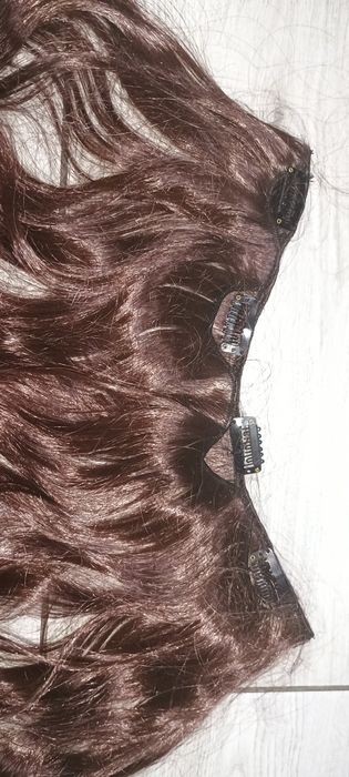 Przedłużki syntetyczne włosy doczepiane na zatrzaski