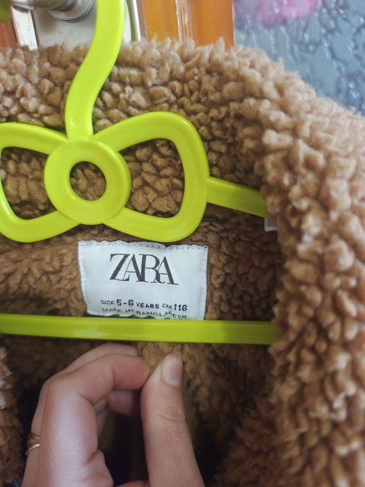 Джинсова куртка з хутром Zara 116