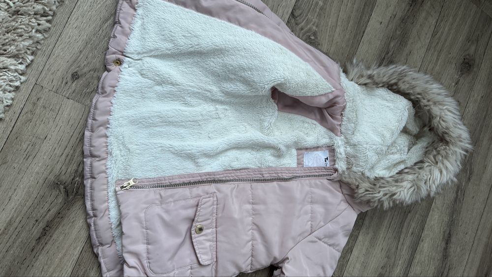 Тепла курточка на дівчинку