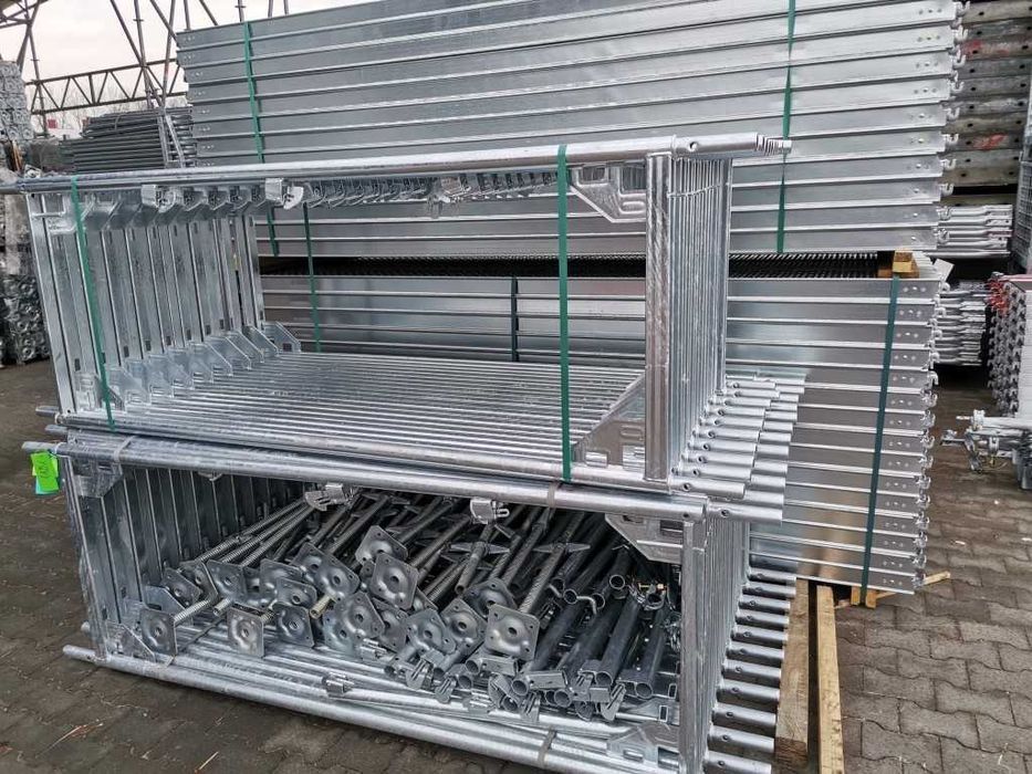 Rusztowanie klinowe fasadowe SL73 300m2 baumann altrad