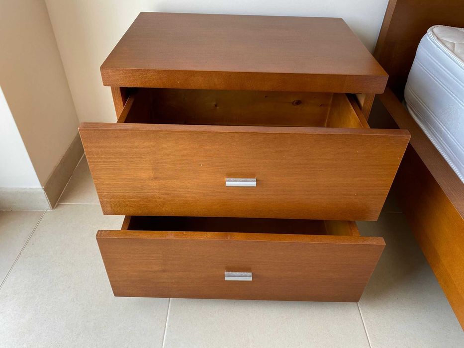 Mesas de cabeceira madeira, ótimo estado