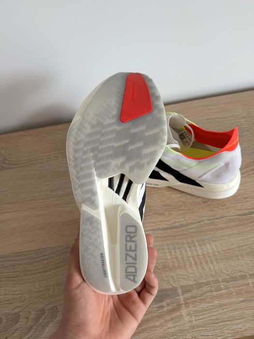 Продам оригінальні КРОСІВКИ ДЛЯ БІГУ ADIZERO ADIOS PRO 4 44(28см) нові!!!