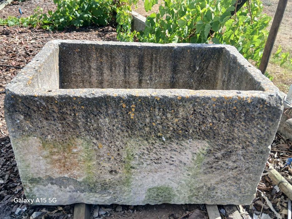 Pia de azeite em Pedra (antiga)