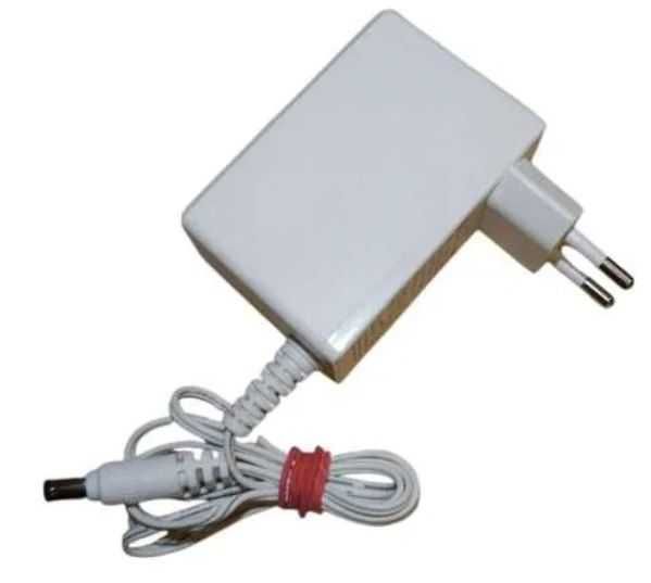 4 x ZASILACZ 12V 2A 24W wtyk 5,5x 2,1 mm HOIOTO ADS-24FUA-12Y BIAŁY