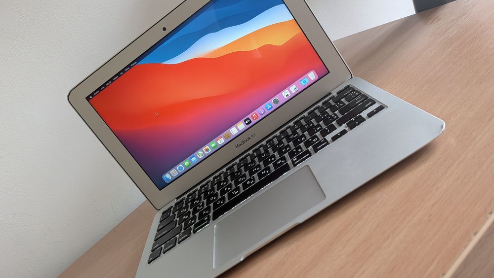 MacBook air 11" 2014