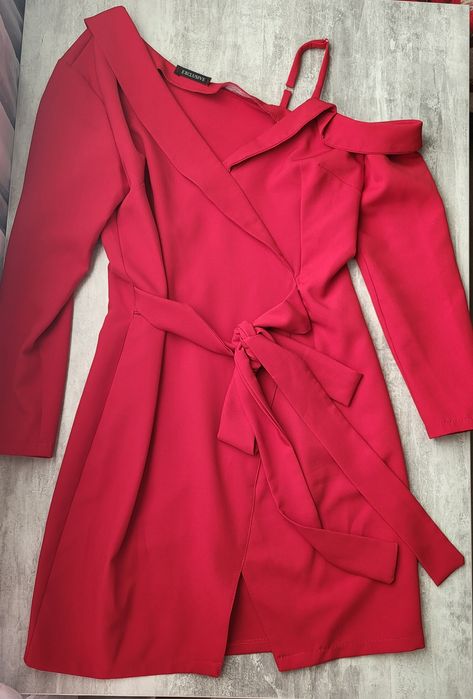 Платье-пиджак на одно плечо