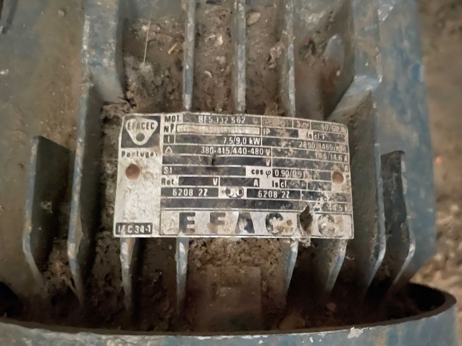 Moinho de Martelos Trifásico em Bom Estado. Para Cereais